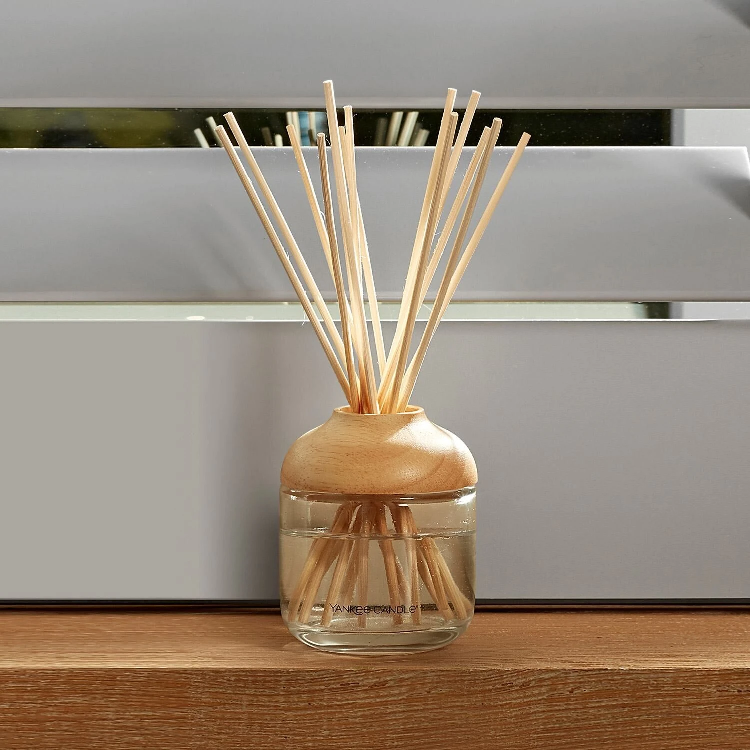 Yankee Candle Lemon Lavender Reed Diffuser 3 Yankee Candle Lemon Lavender Reed Diffuser - Image 3