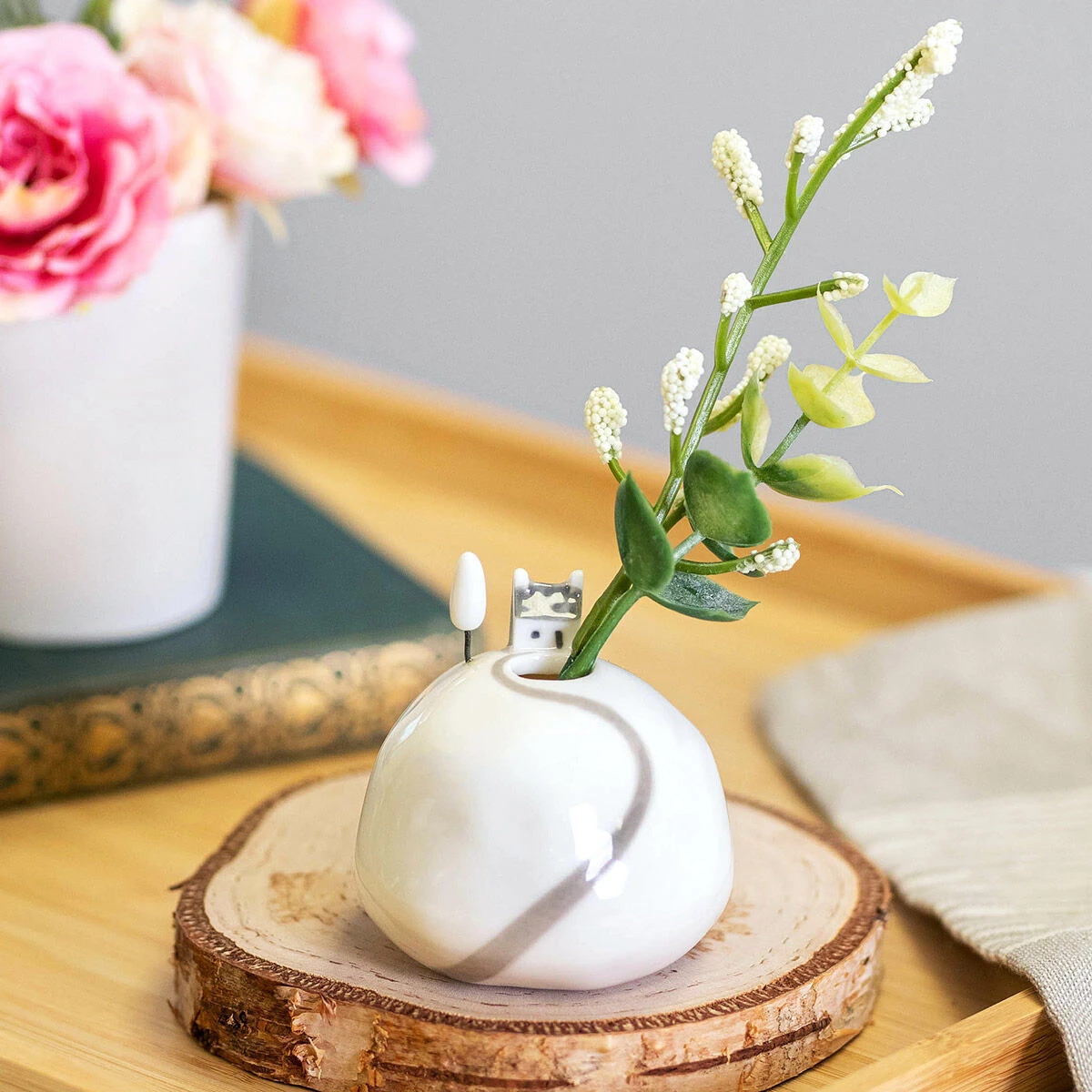 East Of India ‘House On Hill’ Round Vase 1 East Of India ‘House On Hill’ Round Vase