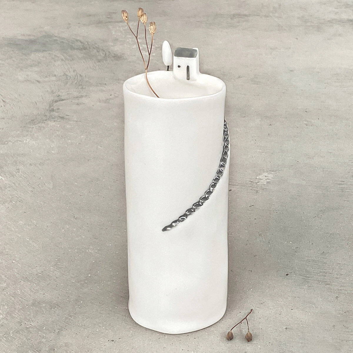 East Of India Cliff House Large Vase 2 East Of India Cliff House Large Vase - Image 2