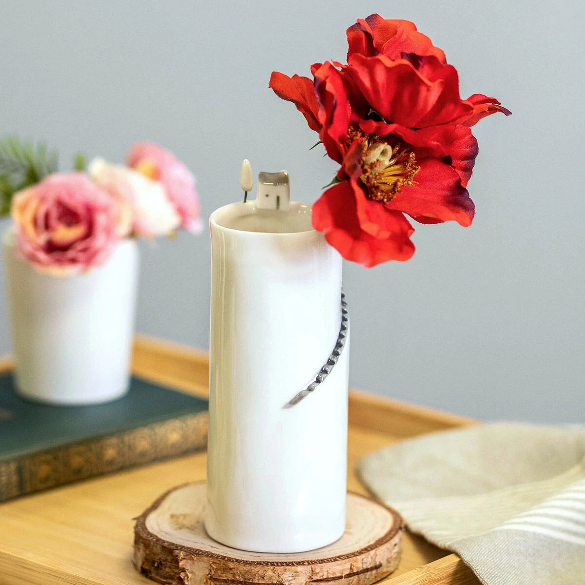 East Of India Cliff House Large Vase 1 East Of India Cliff House Large Vase