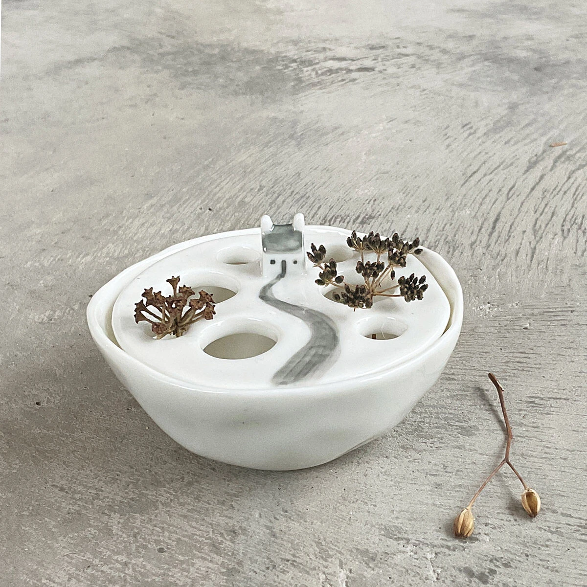 East Of India Garden Path Flat Bud Vase 2 East Of India Garden Path Flat Bud Vase - Image 2