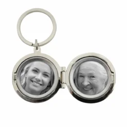 Personalised Floral Round Photo Frame Keyring -Home General Store pmc personalised p0102z26 floral round photo frames keyring 03