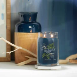 Yankee Candle Bayside Cedar Signature Large Jar Candle -Home General Store yankee candle 1629980e bayside cedar signature large jar candle lifestyle 2