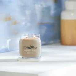 Yankee Candle Amber & Sandalwood Signature Medium Jar Candle 6 Yankee Candle Amber & Sandalwood Signature Medium Jar Candle -Home General Store yankee candle 1630016e amber sandalwood signature medium jar candle lifestyle 1