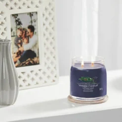 Yankee Candle Lakefront Lodge Signature Medium Jar Candle -Home General Store yankee candle 1630024e lakefront lodge signature medium jar candle lifestyle 1