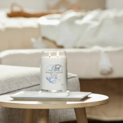 Yankee Candle Soft Blanket Signature Large Jar Candle -Home General Store yankee candle 1701376e soft blanket signature large jar candle lifestyle 3