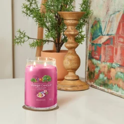 Yankee Candle Art In The Park Signature Large Jar Candle 7 Yankee Candle Art In The Park Signature Large Jar Candle -Home General Store yankee candle 1728890e art in the park signature large jar candle lifestyle 1