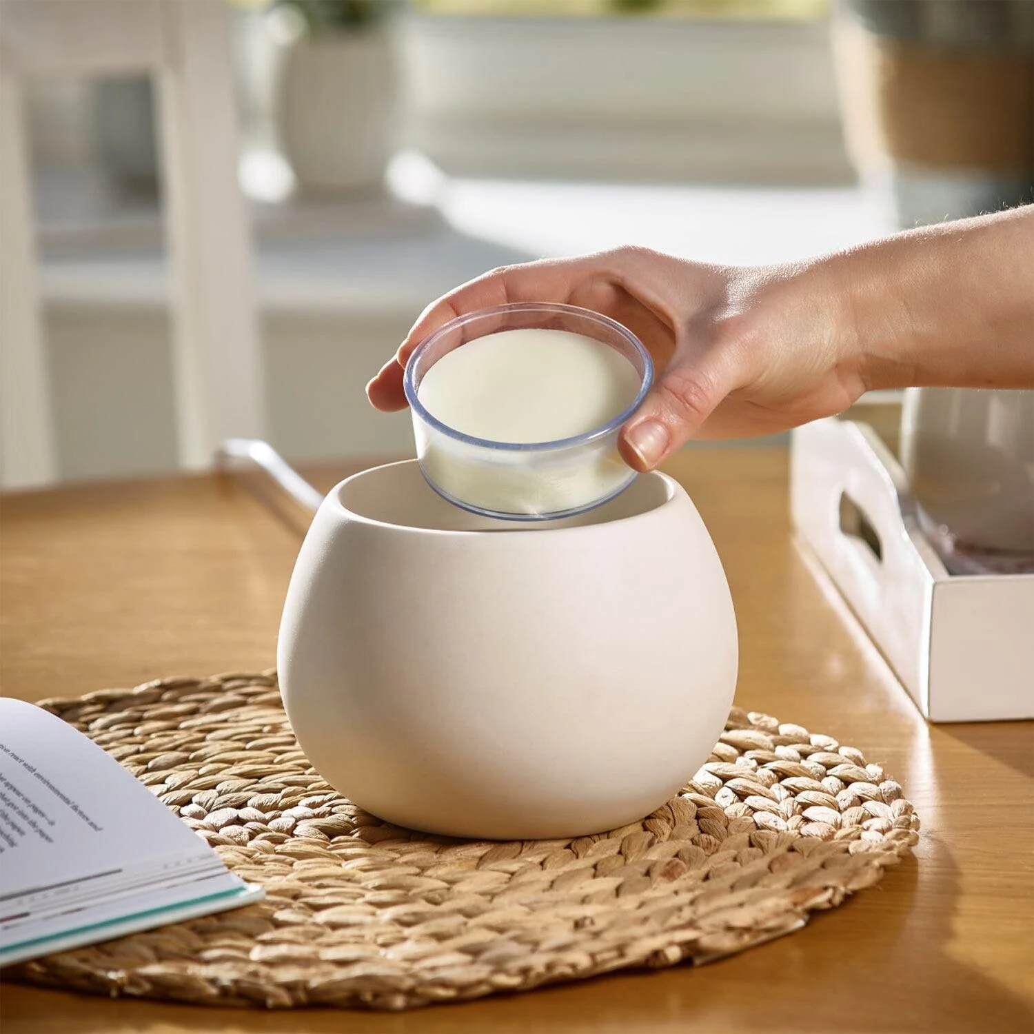 Yankee Candle Elizabeth Scenterpiece Easy Meltcup Warmer - With Timer 4 Yankee Candle Elizabeth Scenterpiece Easy Meltcup Warmer - With Timer - Image 4